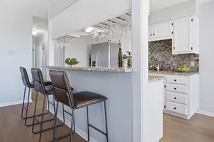 6486 Hart Ln, Austin, TX 78731 - Photo 6