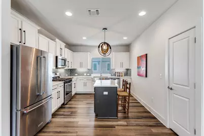 7909 Donnelley Drive, Austin, TX 78744 - Photo 8