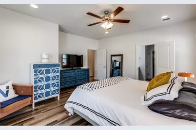 7909 Donnelley Drive, Austin, TX 78744 - Photo 18