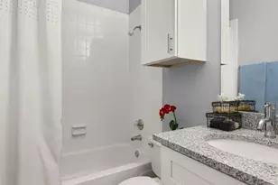 13005 Heinemann Dr, Austin, TX 78727 - Photo 12