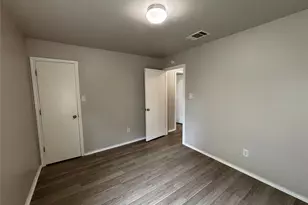 2101 Whistling Way, Taylor, TX 76574 - Photo 4