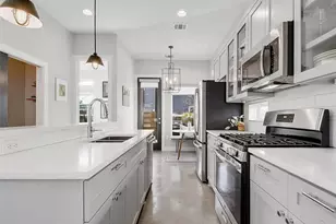 2709 E 3rd St, Austin, TX 78702 - Photo 8