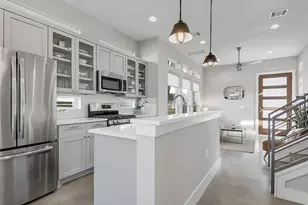 2709 E 3rd St, Austin, TX 78702 - Photo 10