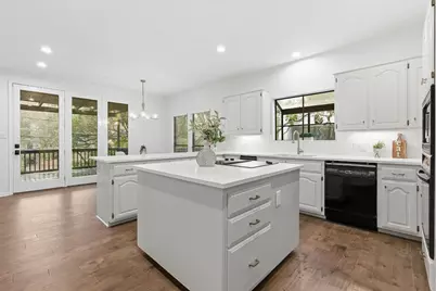 102 Laura Lane, Austin, TX 78746 - Photo 12