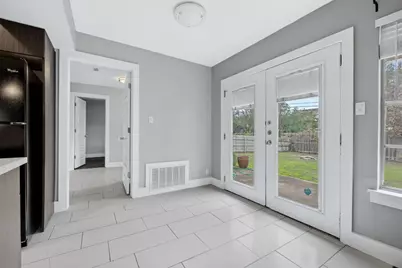 3910 Hillside Drive, Round Rock, TX 78681 - Photo 12