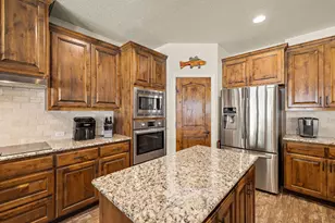 217 San Gabriel Hideaway Cv, Liberty Hill, TX 78642 - Photo 16