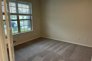 105 Onna St, Taylor, TX 76574 - Photo 10