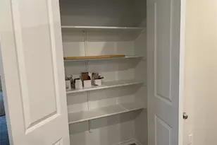 105 Onna St, Taylor, TX 76574 - Photo 6