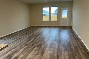 105 Onna St, Taylor, TX 76574 - Photo 8