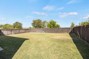 214 Saranac Dr, Elgin, TX 78621 - Photo 36