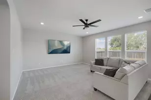 214 Saranac Dr, Elgin, TX 78621 - Photo 16