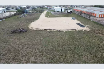 1415 S Commerce Street, Lockhart, TX 78644 - Photo 8