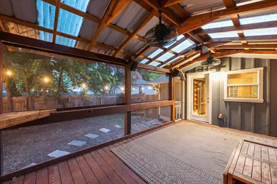 5802 Chesterfield Avenue, Austin, TX 78752 - Photo 20