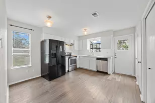 6904 Rifle Bend, Austin, TX 78736 - Photo 10