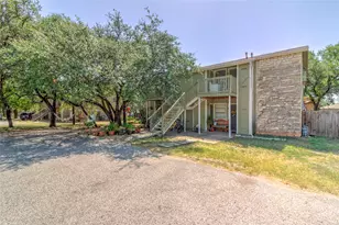 400 Hedgewood Dr, Georgetown, TX 78628 - Photo 2