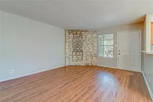 400 Hedgewood Dr, Georgetown, TX 78628 - Photo 12