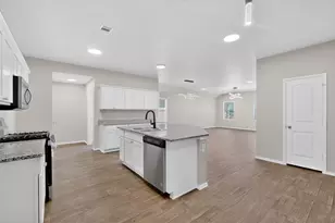 218 Sickle Loop, Kyle, TX 78640 - Photo 8