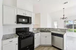 3012 Hill St, Round Rock, TX 78664 - Photo 2