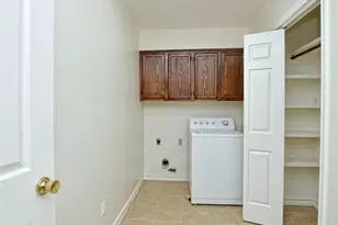 803 Valley View Dr, Pflugerville, TX 78660 - Photo 8