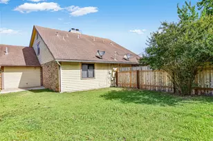 803 Valley View Dr, Pflugerville, TX 78660 - Photo 18