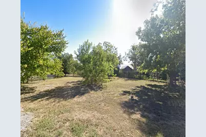 304 N Fm 1660, Hutto, TX 78634 - Photo 2