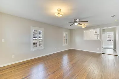 318 NW Loop 230 Highway, Smithville, TX 78957 - Photo 10