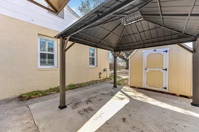 318 NW Loop 230 Highway, Smithville, TX 78957 - Photo 22