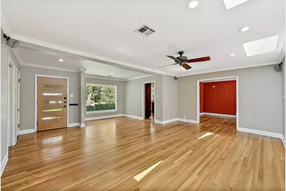 5805 Woodview Avenue, Austin, TX 78756 - Photo 2