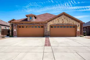 334 Creekside Curve Curve, New Braunfels, TX 78130 - Photo 2