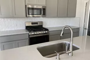 4802 Star Jasmine Dr, Austin, TX 78723 - Photo 8