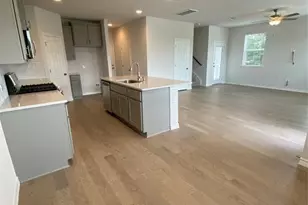 4802 Star Jasmine Dr, Austin, TX 78723 - Photo 4