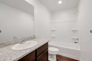 301 Crescent Park Dr, Jarrell, TX 76537 - Photo 10