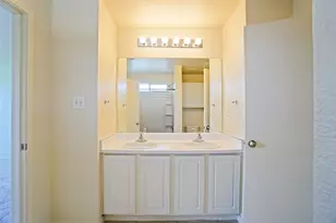 714 Lavaca Loop, Elgin, TX 78621 - Photo 38