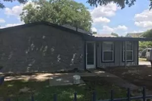 1119 Spur St, Austin, TX 78721 - Photo 2