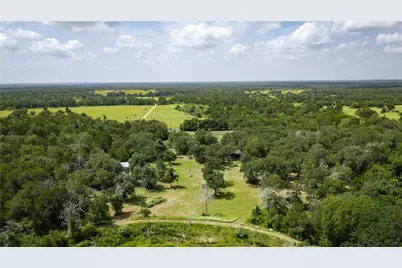 7221 W Old Lockhart Road, Muldoon, TX 78949 - Photo 34