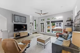 2712 S 5th St, Austin, TX 78704 - Photo 2