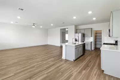 320 Fairfax Avenue, San Marcos, TX 78666 - Photo 10