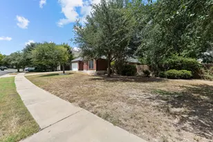 352 Sweet Gum, Kyle, TX 78640 - Photo 4