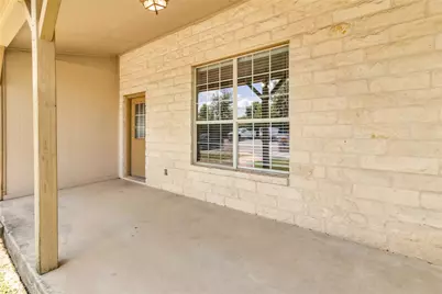 200 Sandstone Drive #A, Jarrell, TX 76537 - Photo 4
