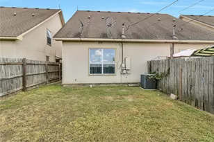 200 Sandstone Dr, Jarrell, TX 76537 - Photo 20