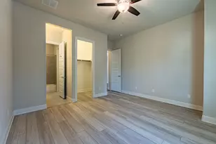 205 Barefoot Park Ln, Georgetown, TX 78628 - Photo 10