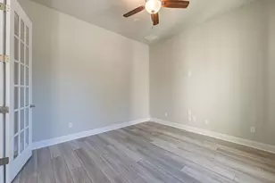 205 Barefoot Park Ln, Georgetown, TX 78628 - Photo 12