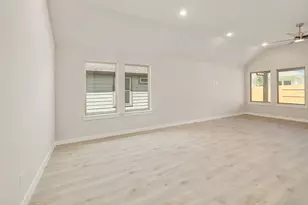107 Malibu, Hutto, TX 78634 - Photo 12