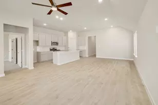 107 Malibu, Hutto, TX 78634 - Photo 4