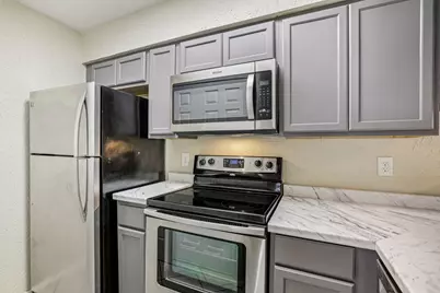 807 W 25th Street #309, Austin, TX 78705 - Photo 14