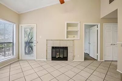 807 W 25th Street #309, Austin, TX 78705 - Photo 8