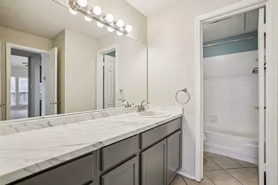 807 W 25th Street #309, Austin, TX 78705 - Photo 28