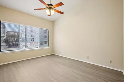 807 W 25th Street #309, Austin, TX 78705 - Photo 18