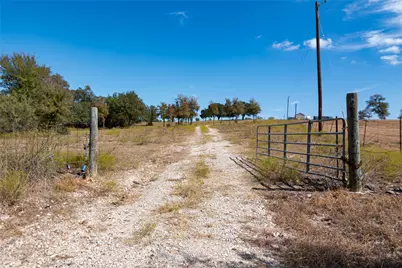 2364 Westwood Road, Lockhart, TX 78644 - Photo 2