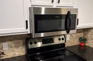 8888 Tallwood Dr, Austin, TX 78759 - Photo 8